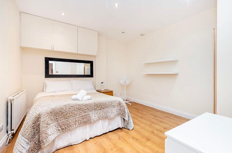 Hyde Park Rooms & Apartments