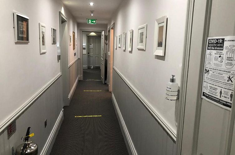 W12 Rooms
