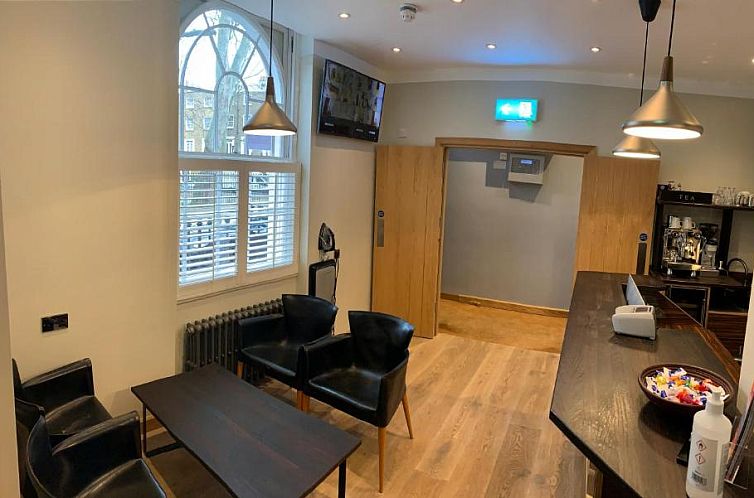 Angus Hotel