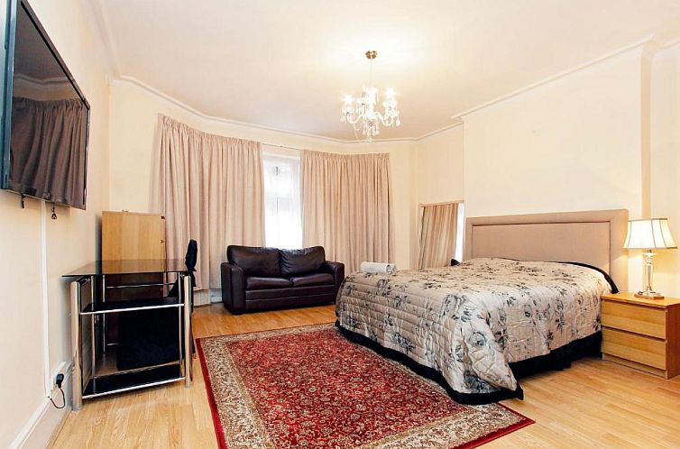 Hyde Park Serviced Rooms