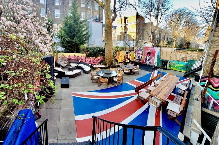 Saint James Backpackers