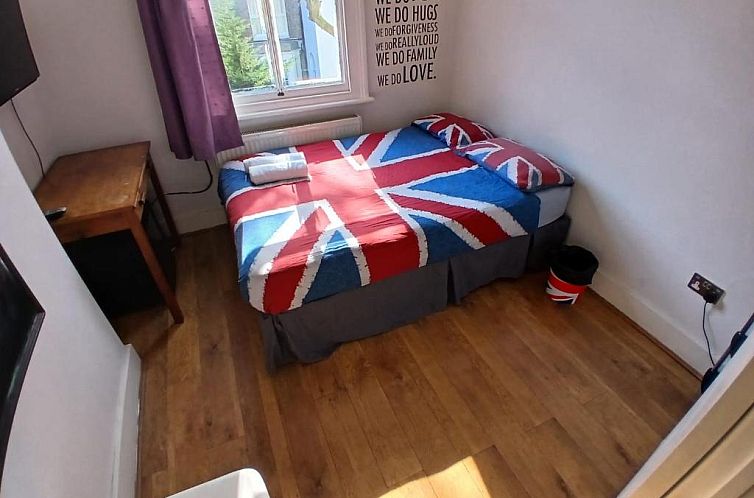 Saint James Backpackers