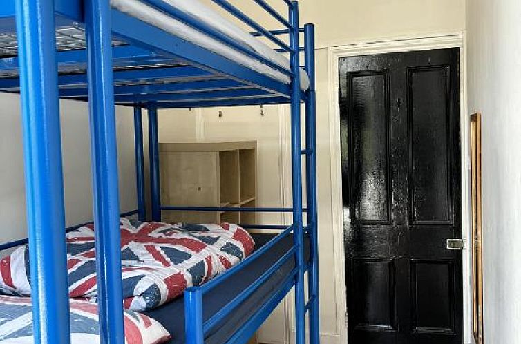 Saint James Backpackers