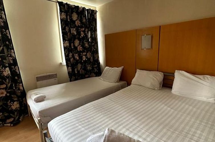 Berkeley Court Hotel