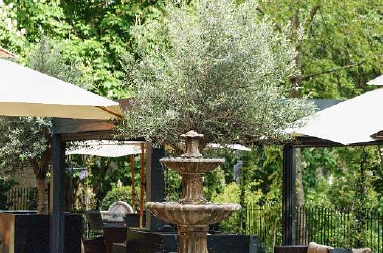 St Paul's Hotel
