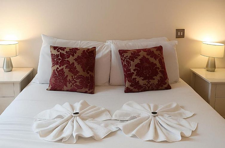 Still Life St Paul's Executive