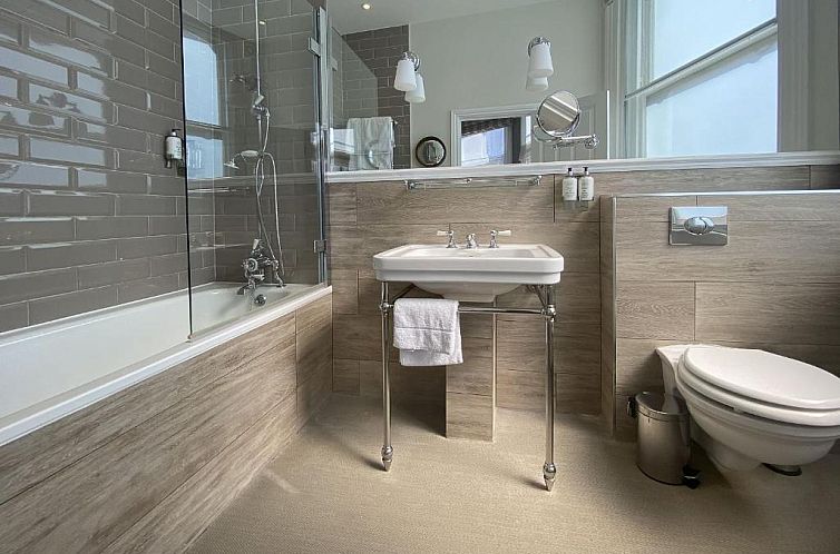 The Clerk & Well Pub and Rooms