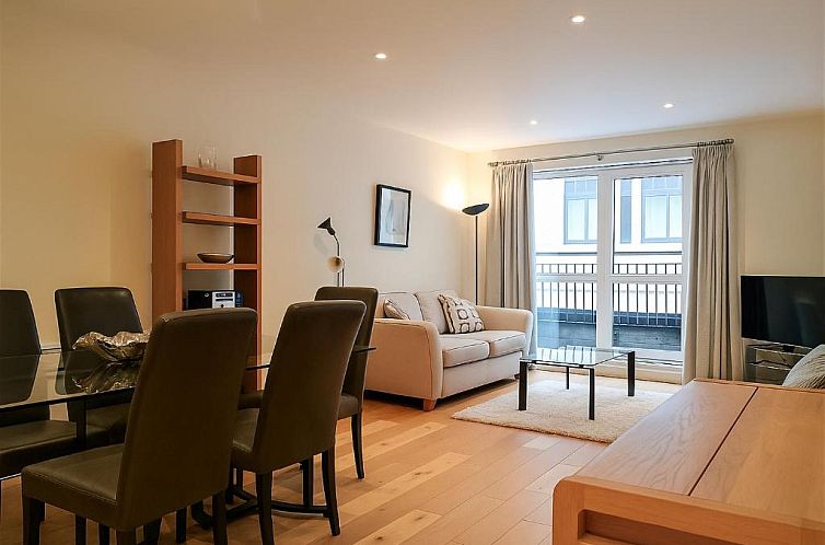 Still Life Tower Hill Executive