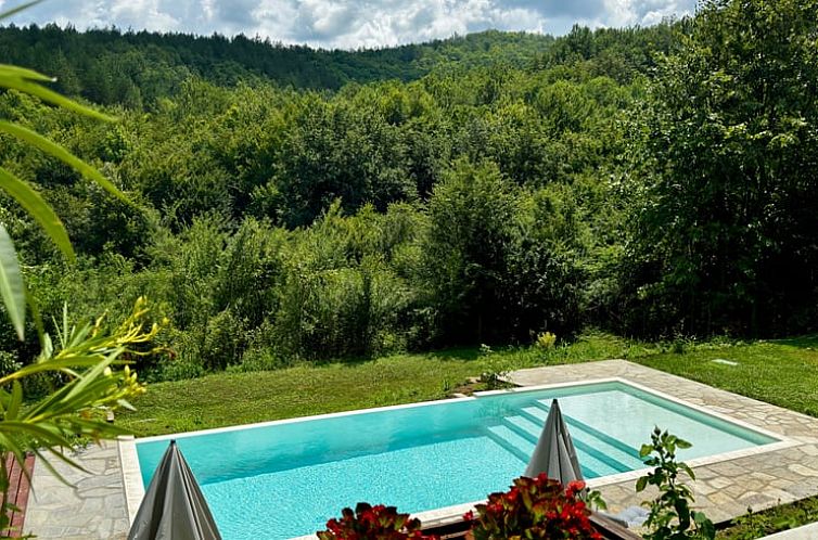 Vakantiehuisje in Baba Stana Village