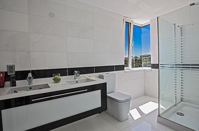 Vakantiehuis Moderne 3-Schlafzimmer-Villa mit atemberaubende