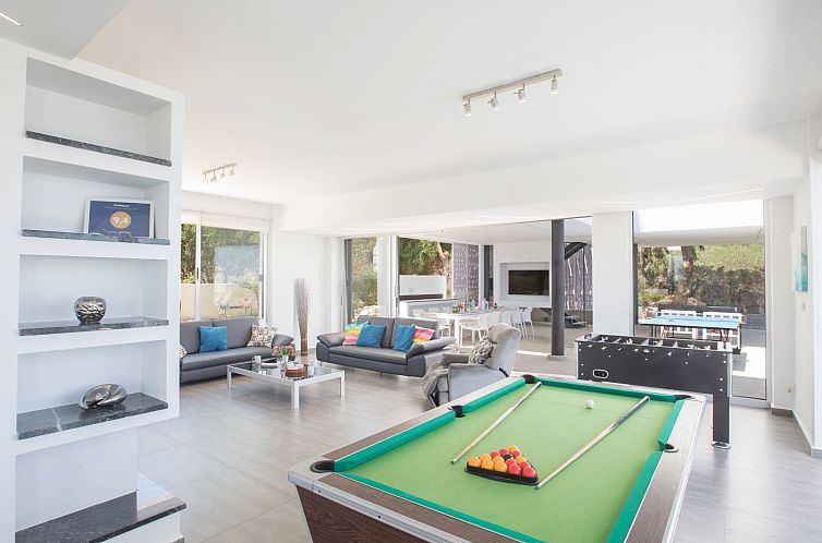 Vakantiehuis Ferienvilla "Chloe" mit Terrasse und Garten