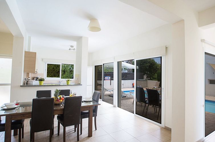 Vakantiehuis Wunderschöne Ferienvilla in Strandnähe