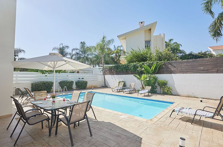 Vakantiehuis Hübsche Villa mit 3 Schlafzimmern und privatem