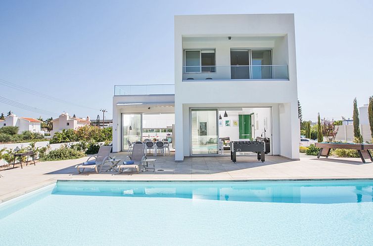 Vakantiehuis Neue Ferienvilla für 10 Personen