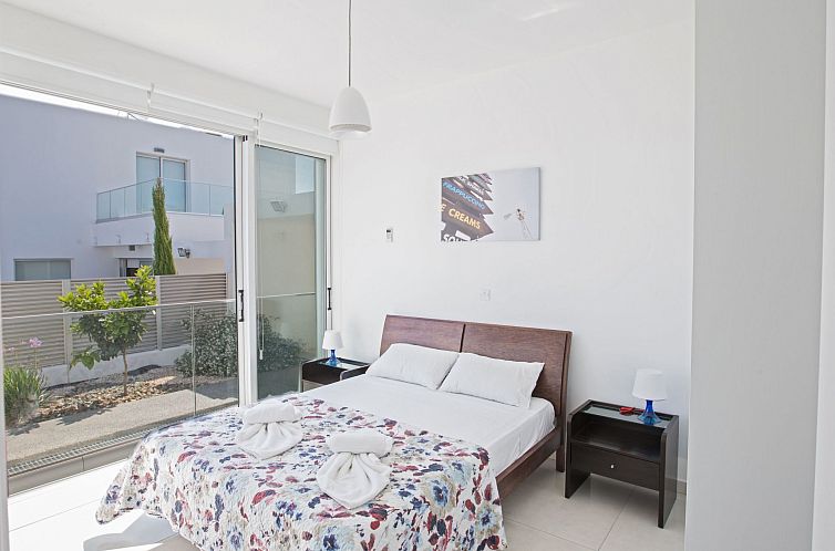 Vakantiehuis Neue Ferienvilla für 10 Personen