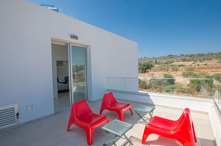 Vakantiehuis Neue Ferienvilla für 10 Personen