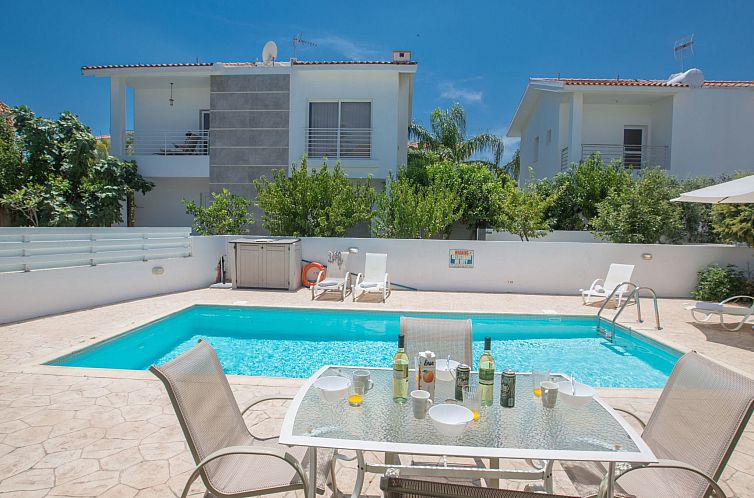 Vakantiehuis Helle Ferienvilla mit Pool