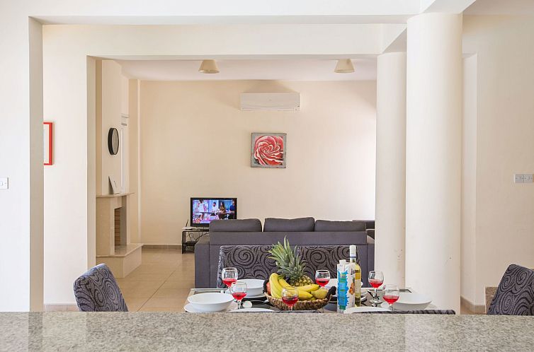 Vakantiehuis Helle Ferienvilla mit Pool