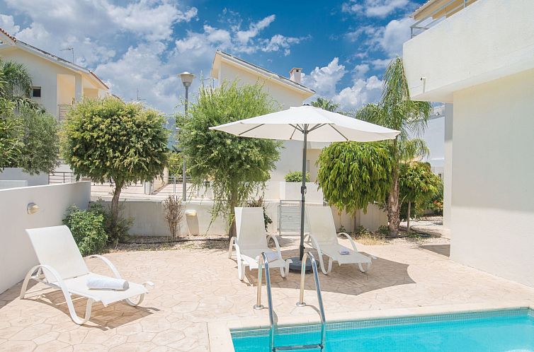 Vakantiehuis Helle Ferienvilla mit Pool