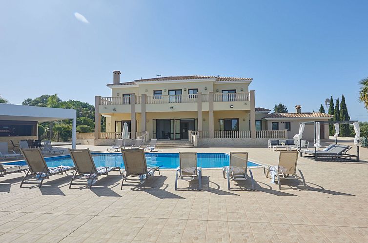 Vakantiehuis Luxusferienhaus für 14 Personen