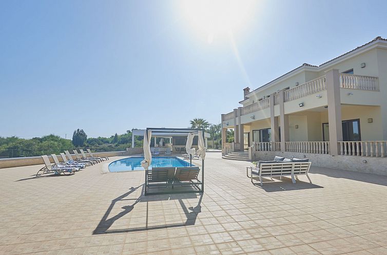 Vakantiehuis Luxusferienhaus für 14 Personen