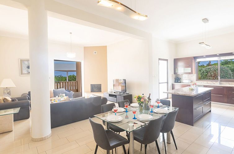 Vakantiehuis Luxusferienhaus für 14 Personen