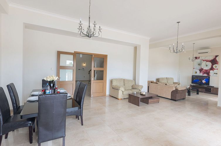 Vakantiehuis Luxusferienhaus für 14 Personen
