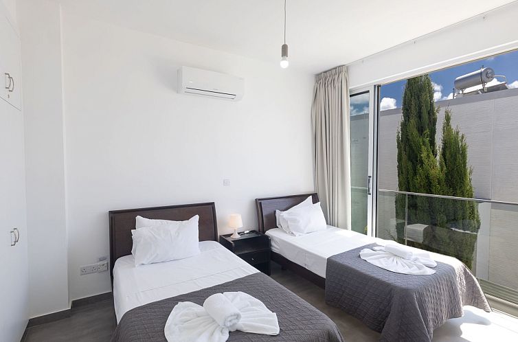 Vakantiehuis Greco Villa CCV4. 5-Schlafzimmer-Villa mit priv