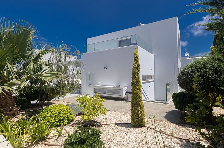 Vakantiehuis Greco Villa CCV4. 5-Schlafzimmer-Villa mit priv