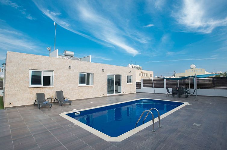 Vakantiehuis 3-Schlafzimmer-Villa in Protaras Zentrum mit Po