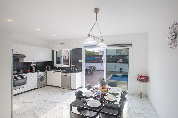 Vakantiehuis 3-Schlafzimmer-Villa in Protaras Zentrum mit Po
