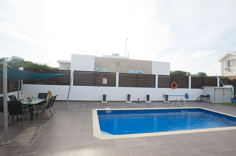 Vakantiehuis 3-Schlafzimmer-Villa in Protaras Zentrum mit Po