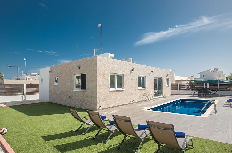 Vakantiehuis 3 Schlafzimmer Villa mit Pool in Protaras Zentr
