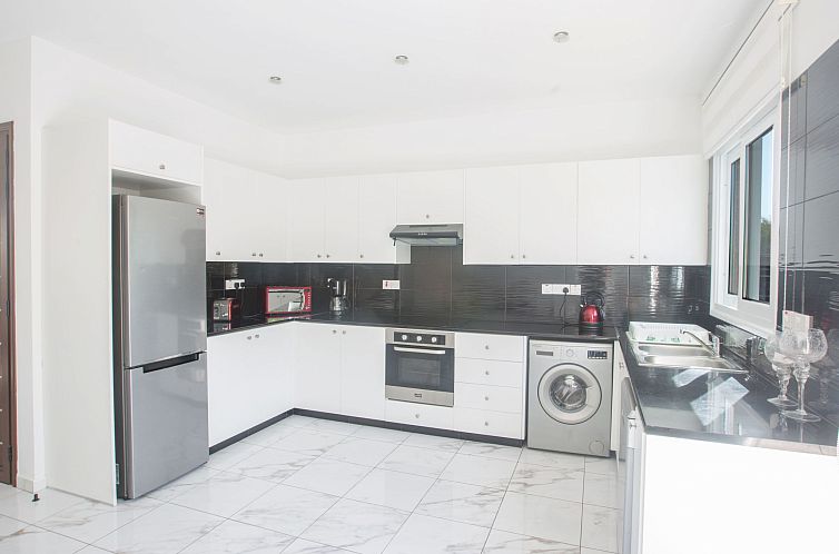 Vakantiehuis 3 Schlafzimmer Villa mit Pool in Protaras Zentr