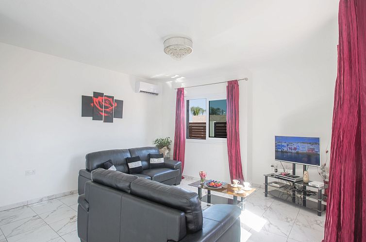 Vakantiehuis 3 Schlafzimmer Villa mit Pool in Protaras Zentr