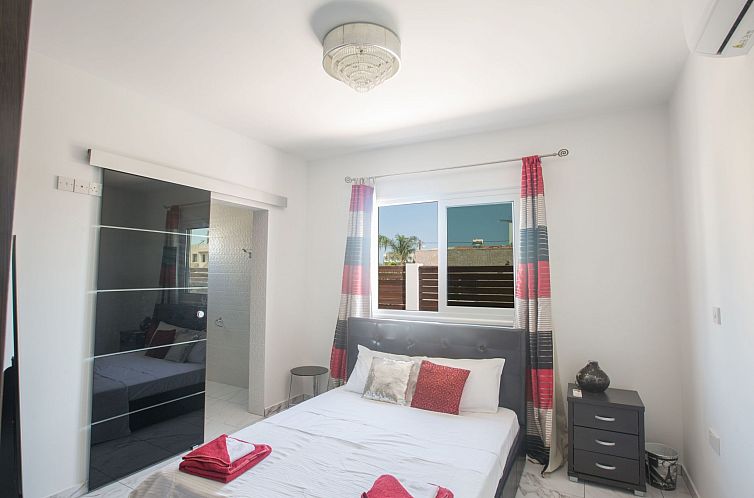 Vakantiehuis 3 Schlafzimmer Villa mit Pool in Protaras Zentr