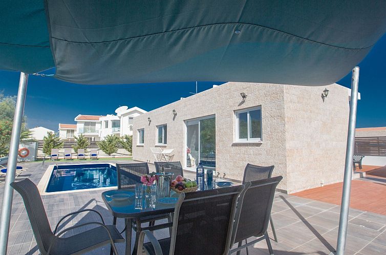 Vakantiehuis 3 Schlafzimmer Villa mit Pool in Protaras Zentr