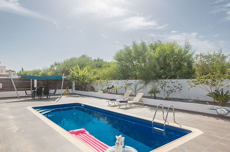 Vakantiehuis 3 Schlafzimmer Villa mit Pool in Protaras Zentr