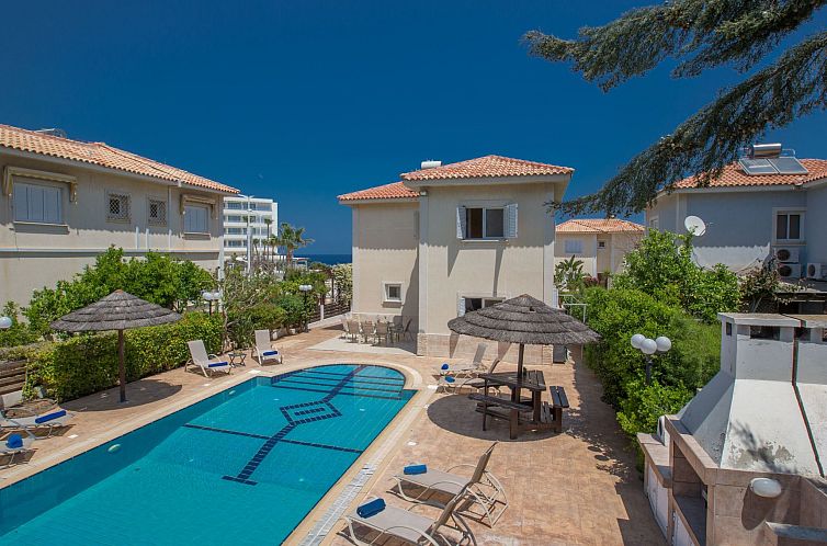 Vakantiehuis in Protaras mit privatem Parkplatz