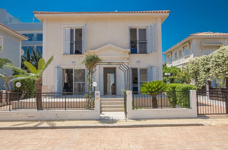 Vakantiehuis in Protaras mit privatem Parkplatz