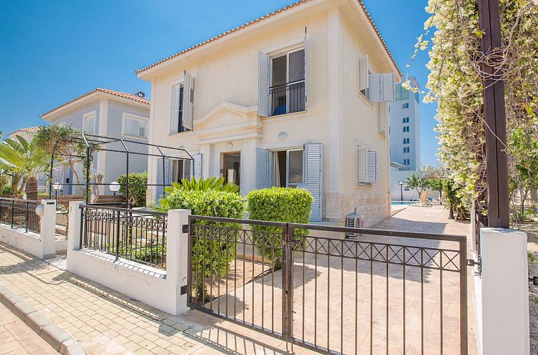 Vakantiehuis in Protaras mit privatem Parkplatz