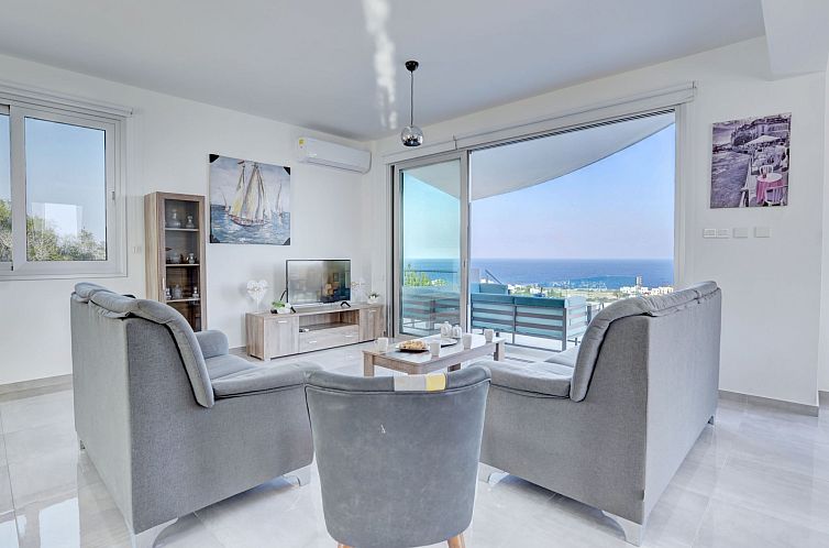 Vakantiehuis Private Villa mit 4 Schlafzimmern, Pool und Mee