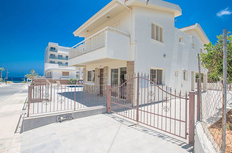 Vakantiehuis Wunderschöne Villa mit privatem Pool und groß