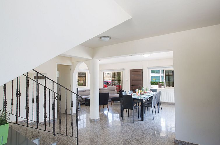 Vakantiehuis Wunderschöne Villa mit privatem Pool und groß