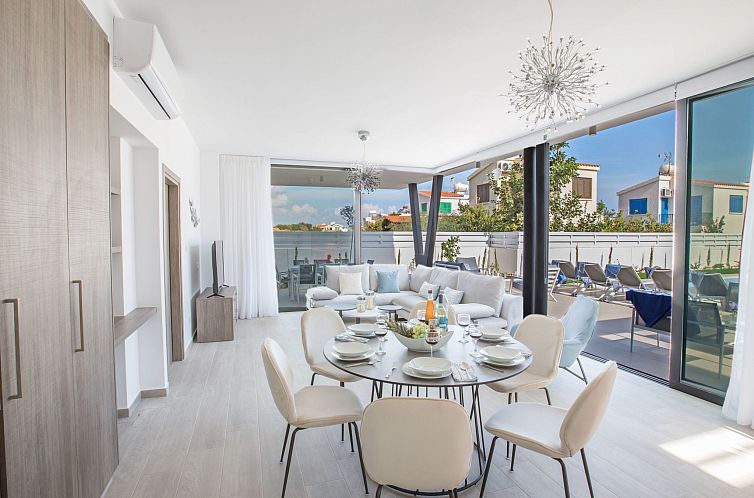 Vakantiehuis Neue, luxuriöse 3-Schlafzimmer-Villa in Protar