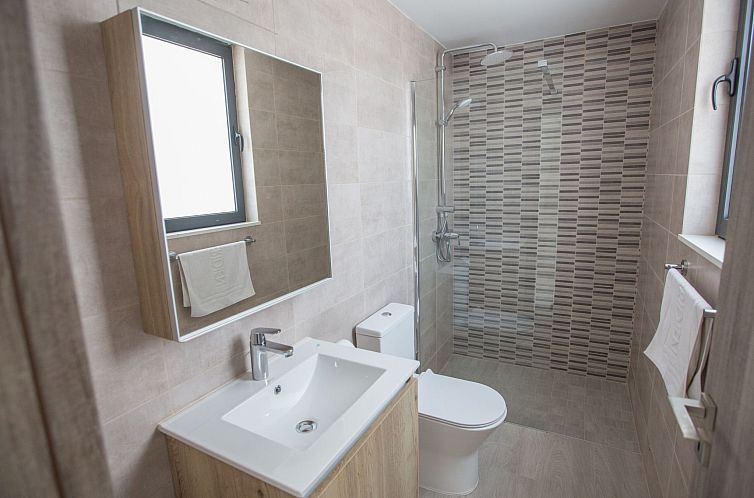 Vakantiehuis Neue, luxuriöse 3-Schlafzimmer-Villa in Protar