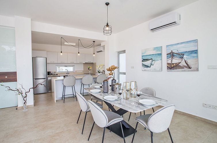 Vakantiehuis 3-Schlafzimmer-Villa mit privatem Pool im Zentr