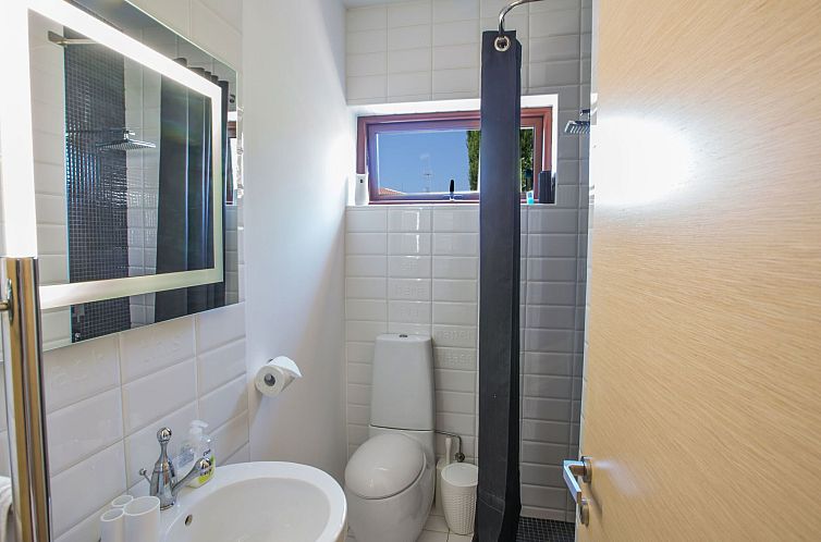 Vakantiehuis 4-Schlafzimmer-Villa mit Pool im Zentrum von Pr