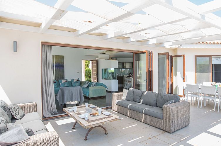 Vakantiehuis 4-Schlafzimmer-Villa mit Pool im Zentrum von Pr