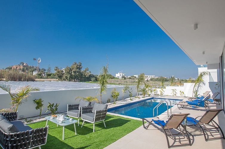 Vakantiehuis 3-Schlafzimmer-Villa mit privatem Pool im Zentr